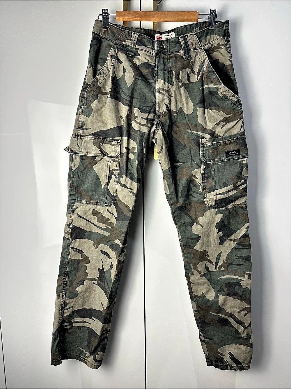Wrangler Relaxed Fit Cargo Pants Camo Waist 30 x 3255